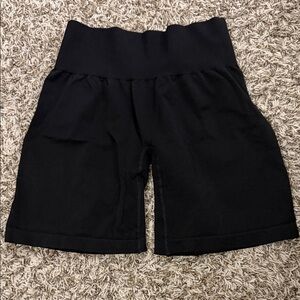 NVGTN size M Athletic short